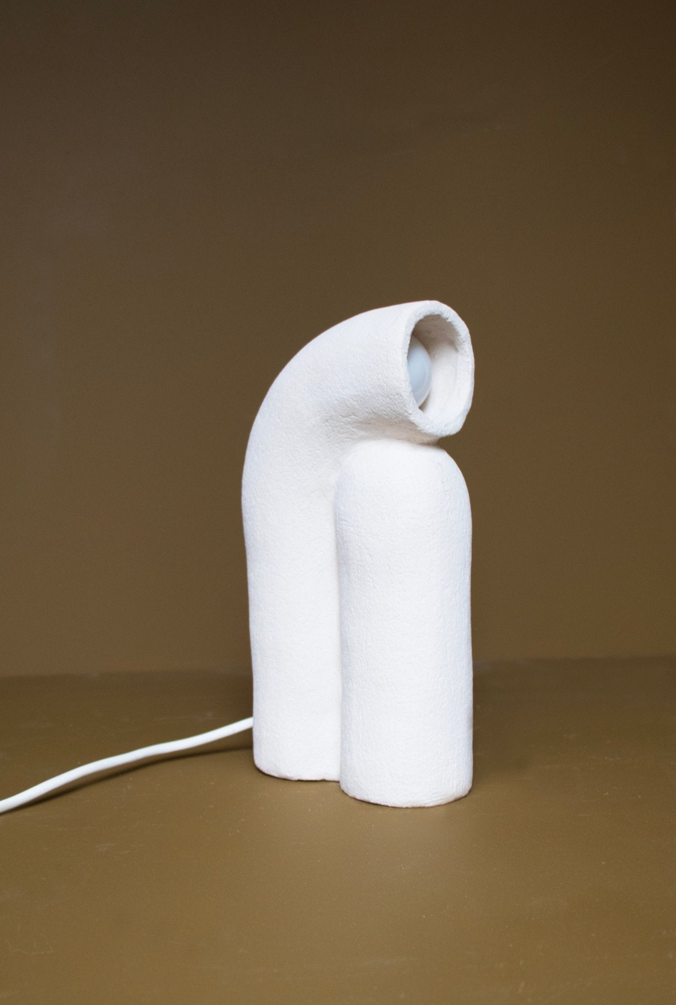 Lampe de table Nour en grès chamotté - Maison Caldeira