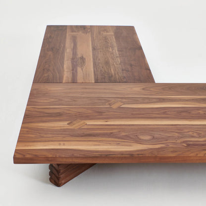 Méridienne Nazaré L - Noyer sculpté - Projects123A - Méditerranée - Maison Caldeira