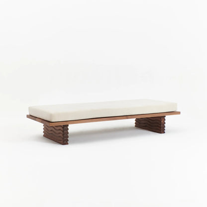 Méridienne Nazaré - Noyer sculpté - Projects123A - Méditerranée - Maison Caldeira