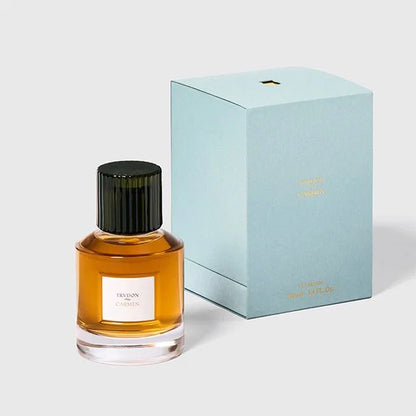 Flacon Carmen Trudon – parfum boisé aux notes de tabac et cuir