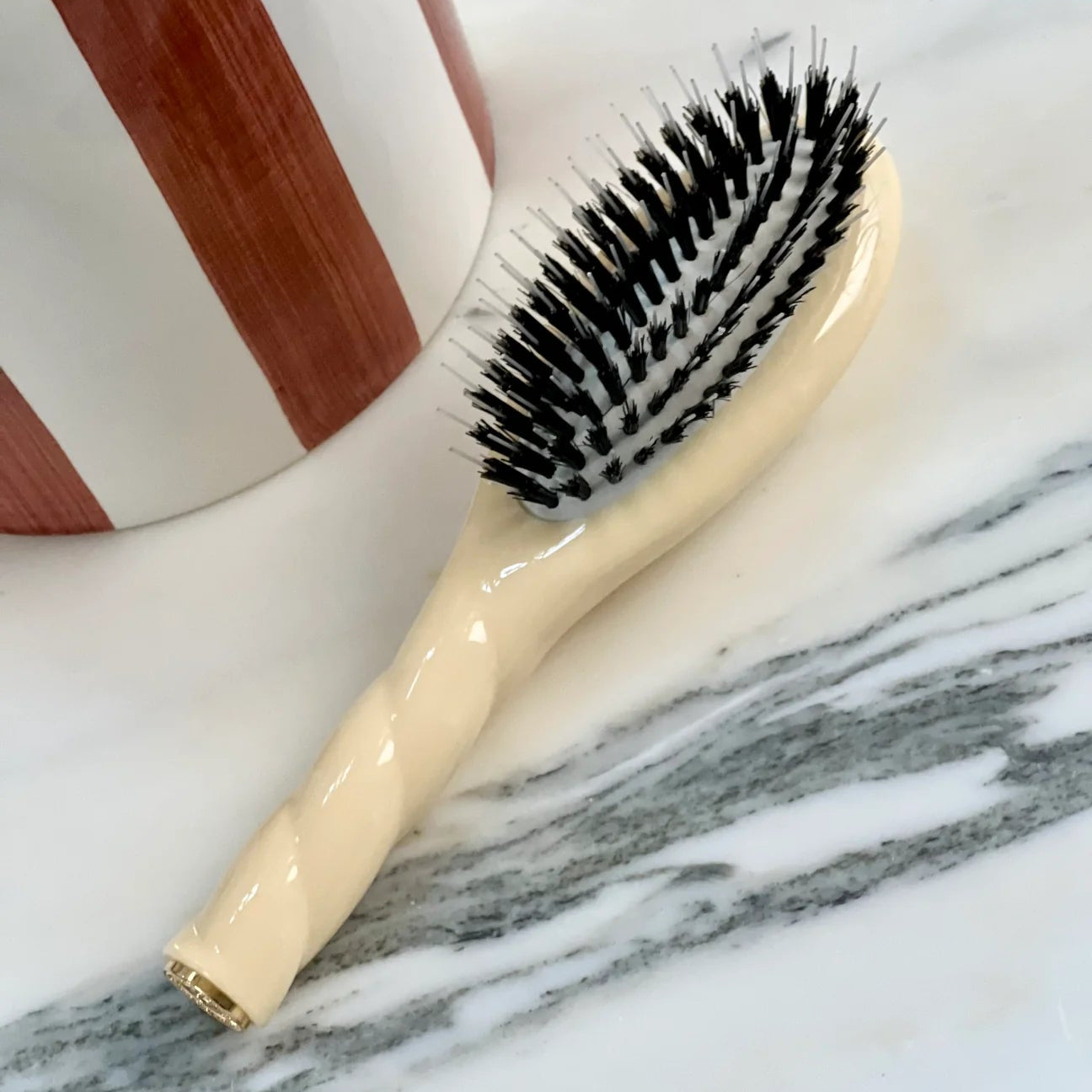 Petite Brosse à cheveux - N°2 L’INDISPENSABLE Ivoire Cair - Maison Caldeira