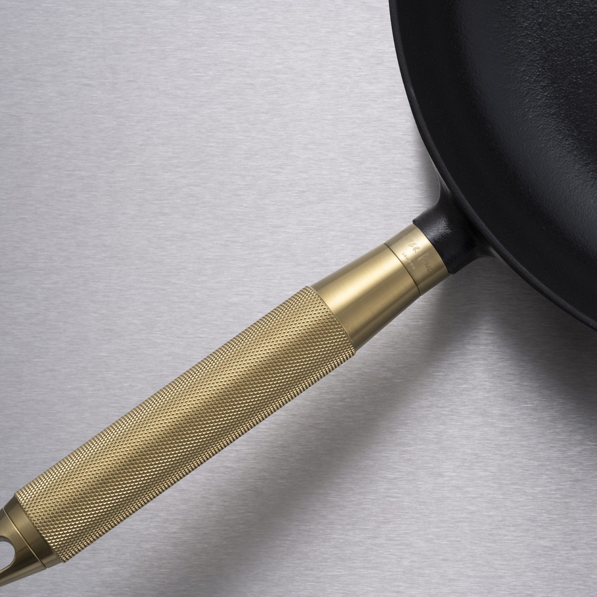 Poêle à frire Staub - Buster and punch - Design Contemporain - Maison Caldeira