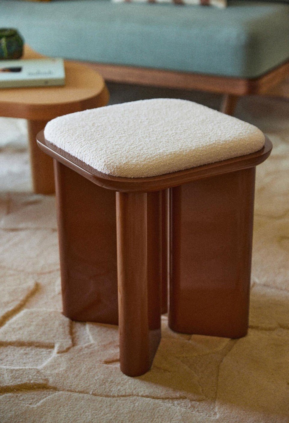 Pouf Lazare - Laqué Caramel - Maison Caldeira