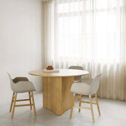Table à manger Bue - Chêne naturel - Normann Copenhagen - Scandinave - Maison Caldeira