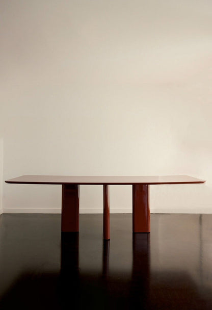 Table A Manger Rectangulaire Joe - Bois Laqué Bordeaux - Maison Caldeira
