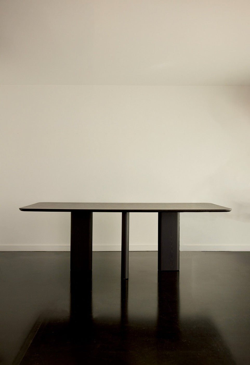 Table A Manger Rectangulaire Joe - Frêne Lasuré Noir - Maison Caldeira