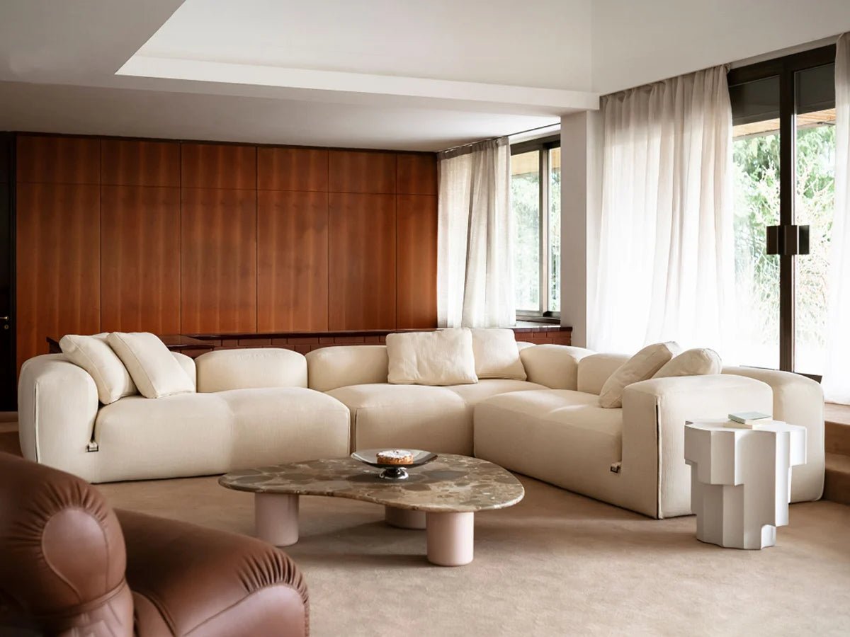 Alt image
Table basse Gian en pierre ou laque – design Studiopepe pour Tacchini Furniture, sculpture contemporaine sélection Maison Caldeira