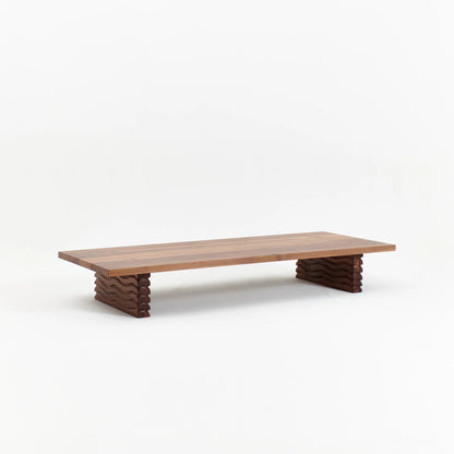 Table Basse Nazaré - Noyer sculpté - Projects123A - Méditerranée - Maison Caldeira