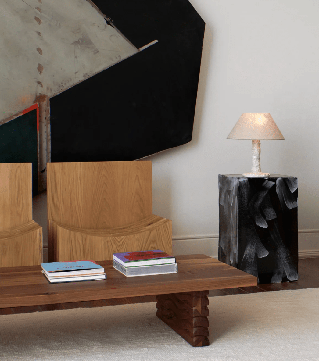Table Basse Nazaré - Noyer sculpté - Maison Caldeira