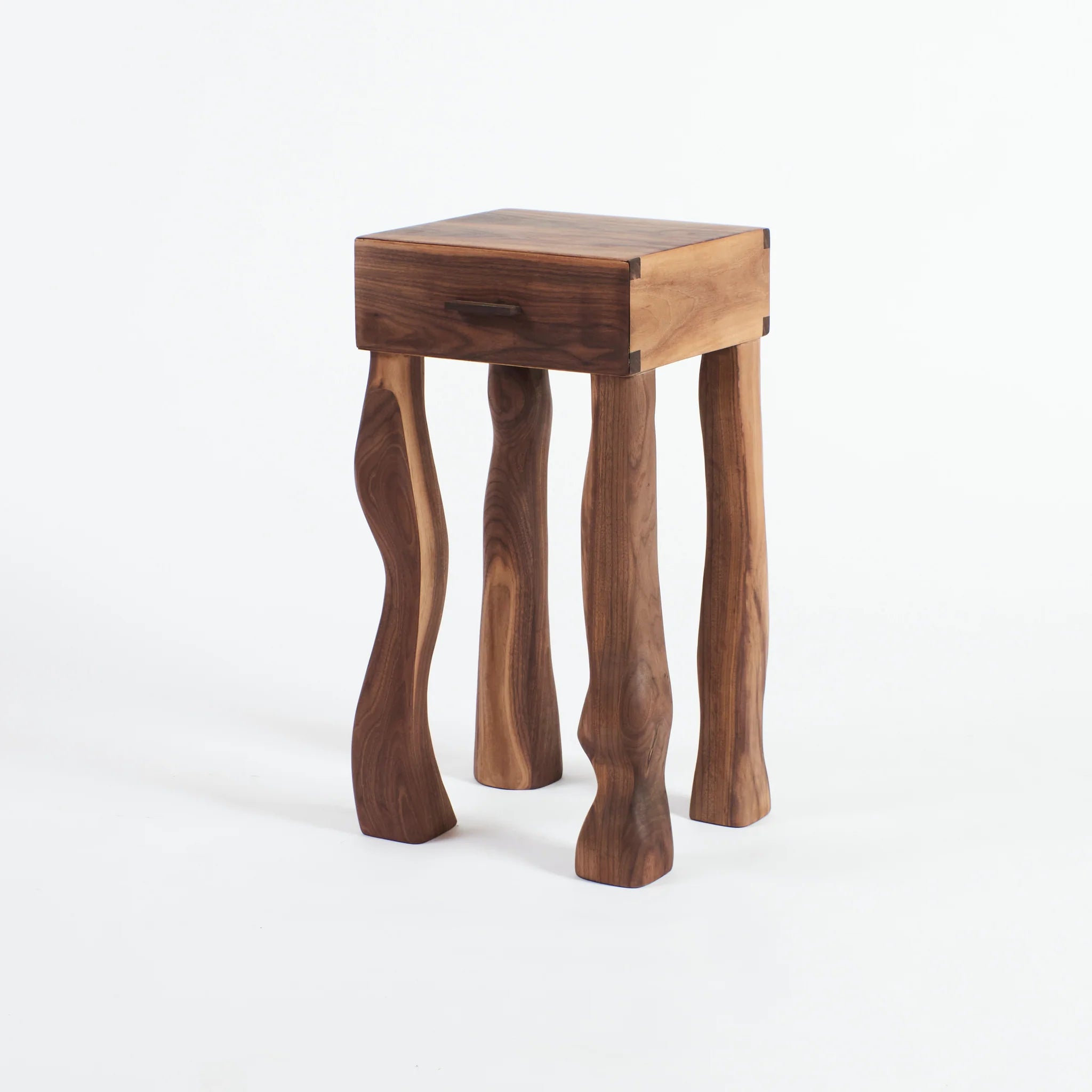 Table de Chevet avec Tiroir en Châtaignier. - Maison Caldeira