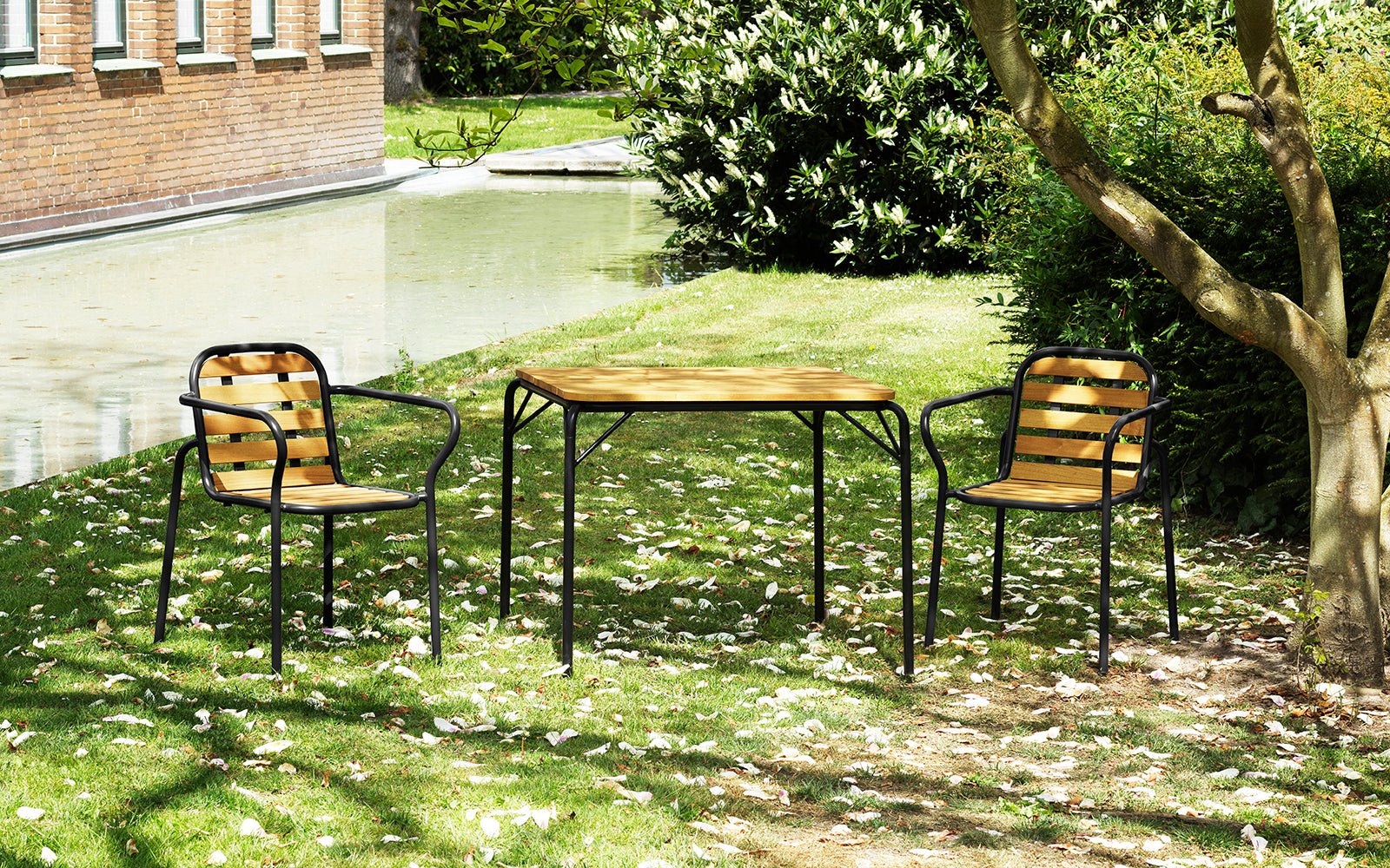 Table d'extérieur Vig - Verte - Normann Copenhagen - Scandinave - Maison Caldeira