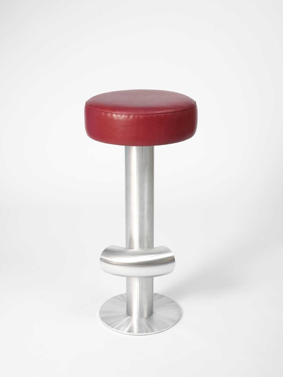 Tabouret de bar aluminum et cuir rouge - Maison Caldeira