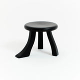 Tabouret Foot Stool en Châtaignier Massif - noir - Projects123A - Méditerranée - Maison Caldeira