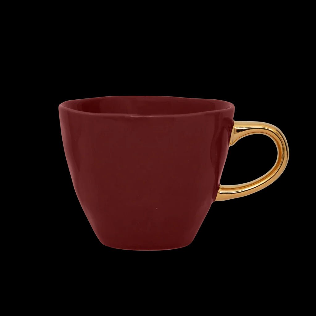 Tasse de café épicé aux pommes du matin - Caldeira