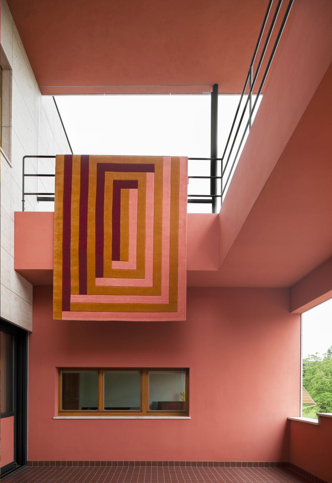 Teklan - Labyrinth - Wool - Rug - Coral - Pink - Maison Caldeira