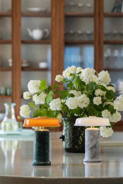 Trip No. 2 marbre vert – Lampe nomade design en marbre et verre soufflé - Caldeira