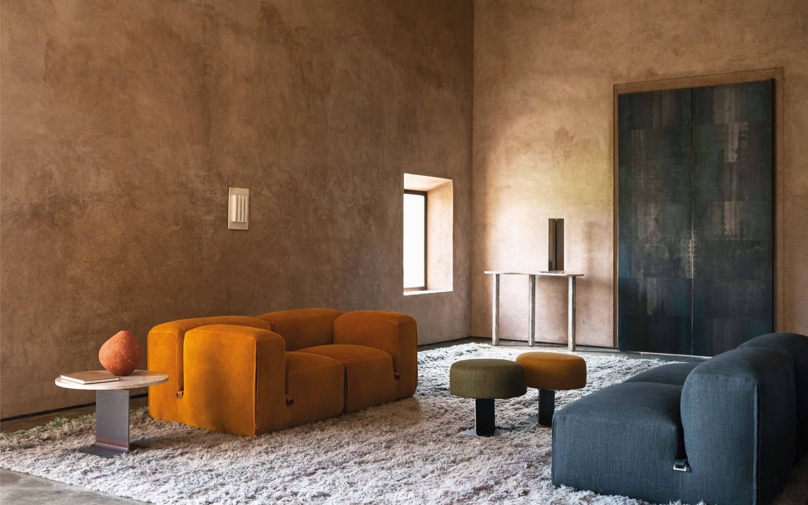 Trono Side Table - Maison Caldeira