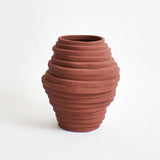 Vase Alfonso en Grès Sculpté - Brique - Maison Caldeira