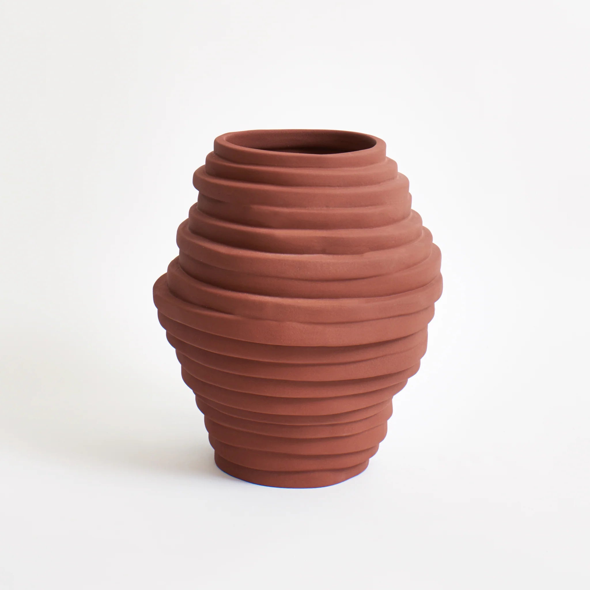 Vase Alfonso en Grès Sculpté - Brique - Maison Caldeira