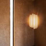 Vertical Nest — Applique d’Angle (Corner Lamp) - Maison Caldeira