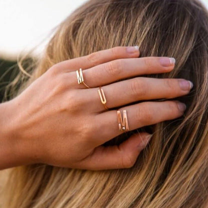 Bague lettre A - Or jaune 18 carats avec diamants - Acmée - Design Contemporain - Maison Caldeira