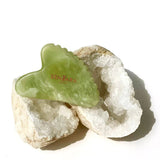 Gua Sha en Jade vert - coeur à dents - Maison Caldeira