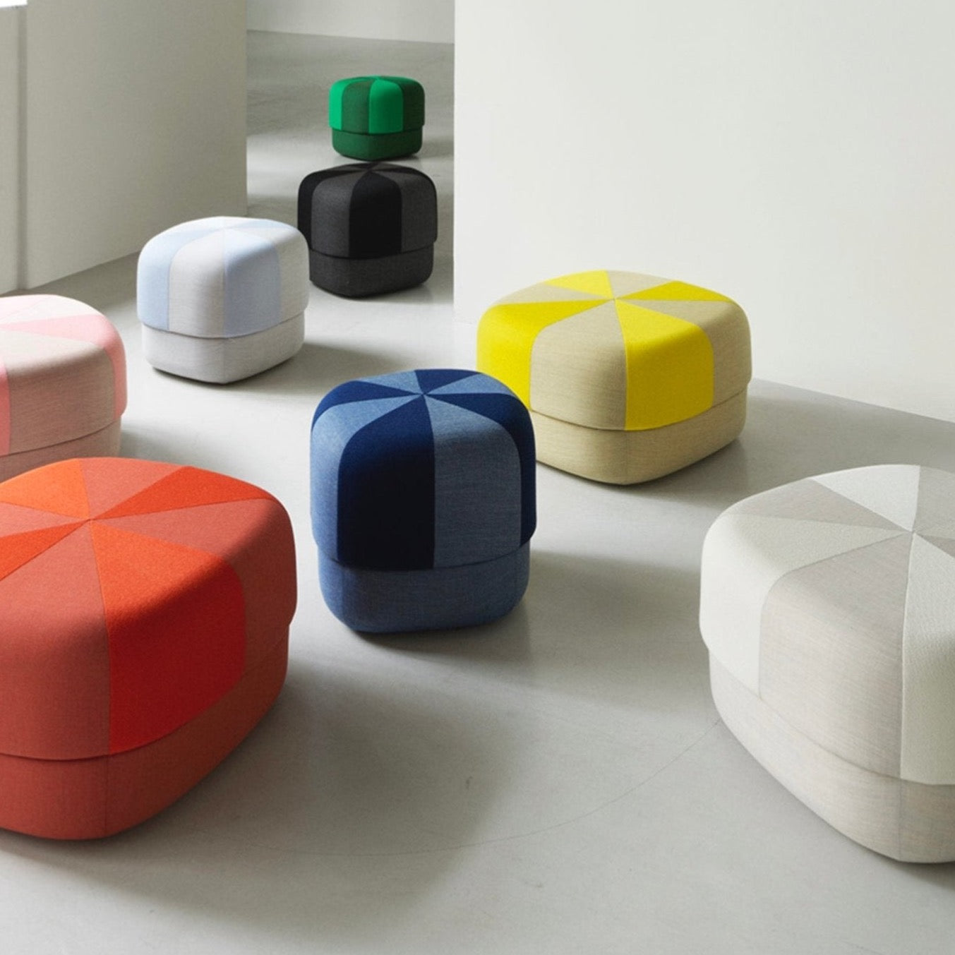 Petit Pouf Circus Duo - Jaune - Normann Copenhagen - Scandinave - Maison Caldeira