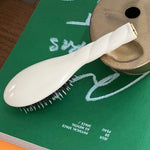 Petite Brosse à cheveux - N°2 L’INDISPENSABLE Blanc crème - Maison Caldeira
