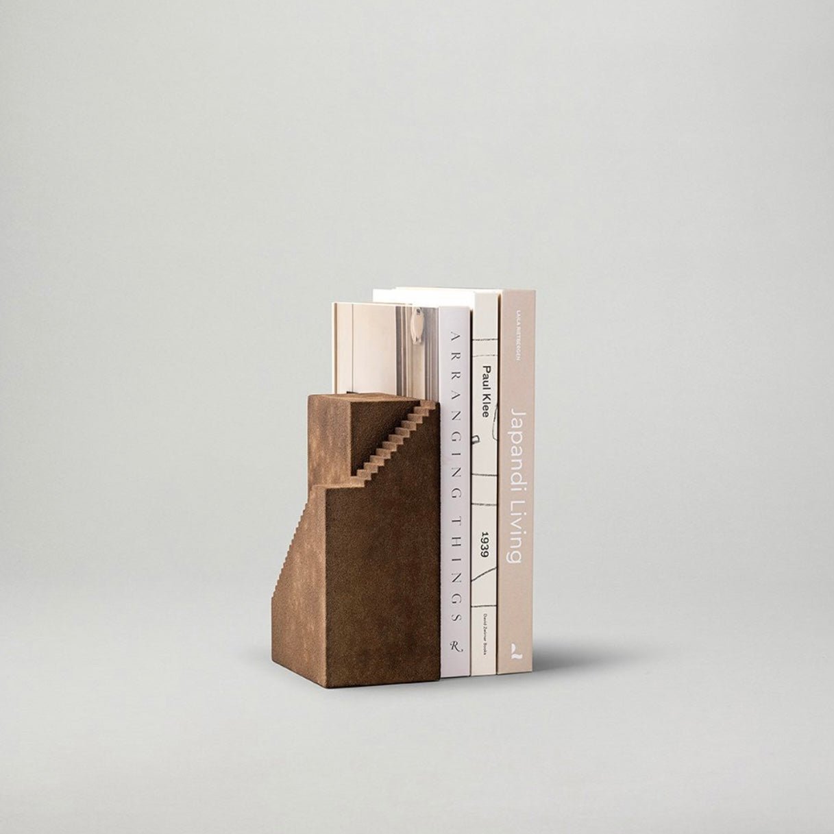 Serre Livre Norm I - Sable Synthétique - New mags - Scandinave - Maison Caldeira