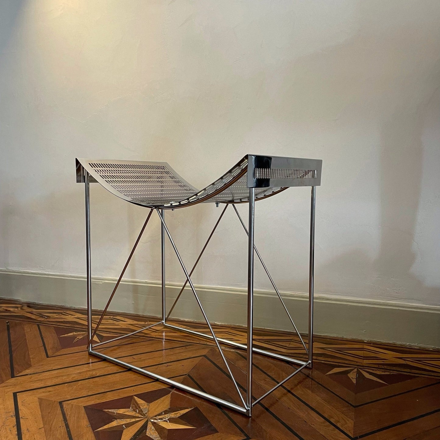 Tabouret du défilé Louis Vuitton - Maison Caldeira