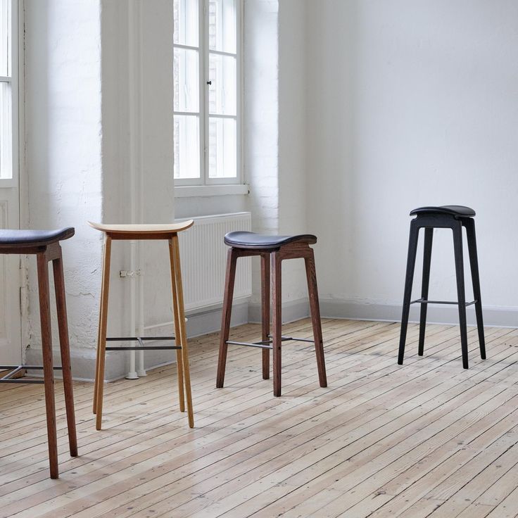 Tabouret NY11 - Noir - Maison Caldeira
